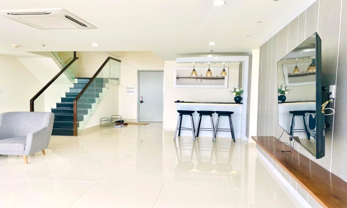 Beautiful Duplex City Garden Apartment for rent in Binh Thanh HCMC