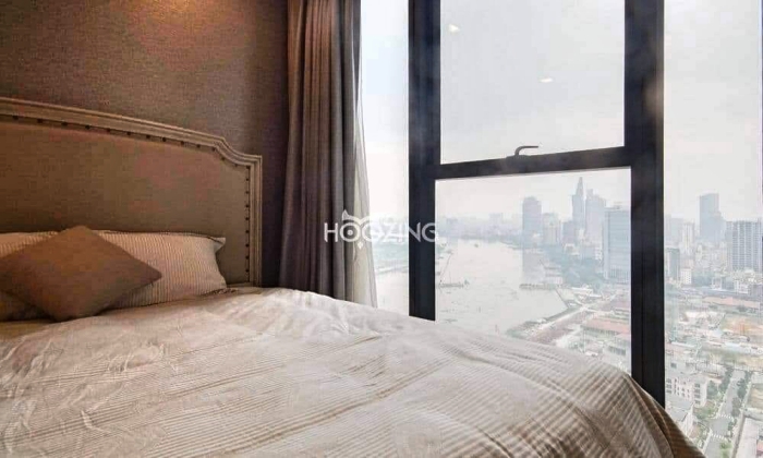 Good Quality Apartment For Rent in Vinhome Golden River HCM