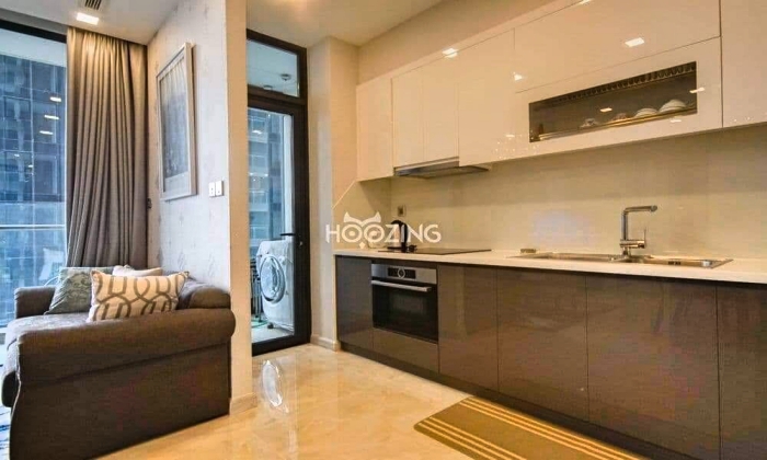 Good Quality Apartment For Rent in Vinhome Golden River HCM