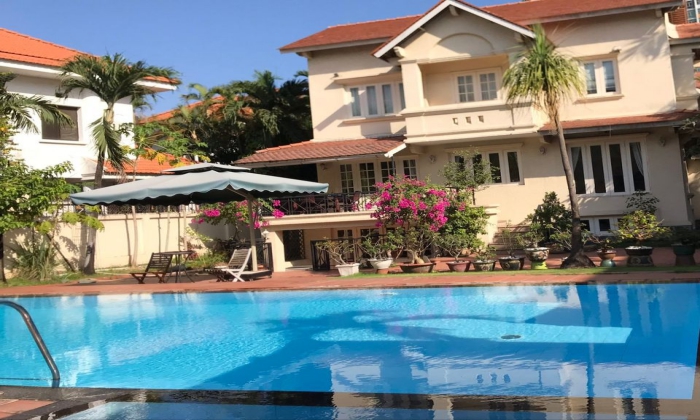 A Huge Garden And Pool Unfurnished Villa For Rent in An Phu District 2 HCMC