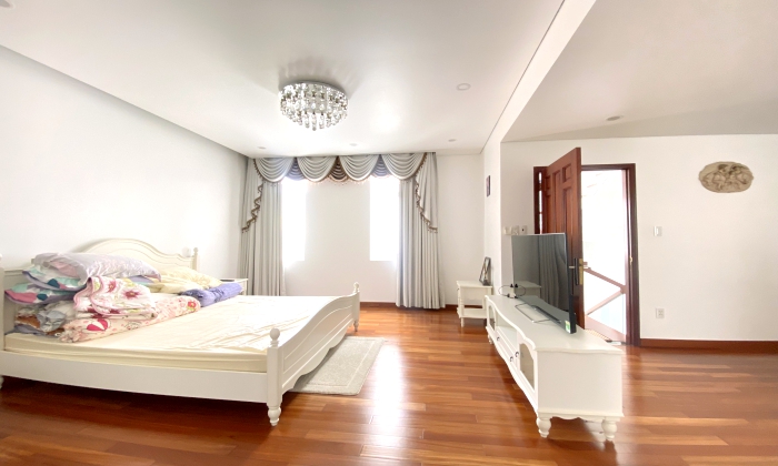 Super Modern Three Bedroom Villa For Rent in Road 43 Thao Dien Thu Duc City 