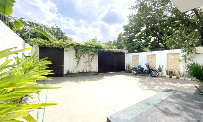 Super Modern Three Bedroom Villa For Rent in Road 43 Thao Dien Thu Duc City 